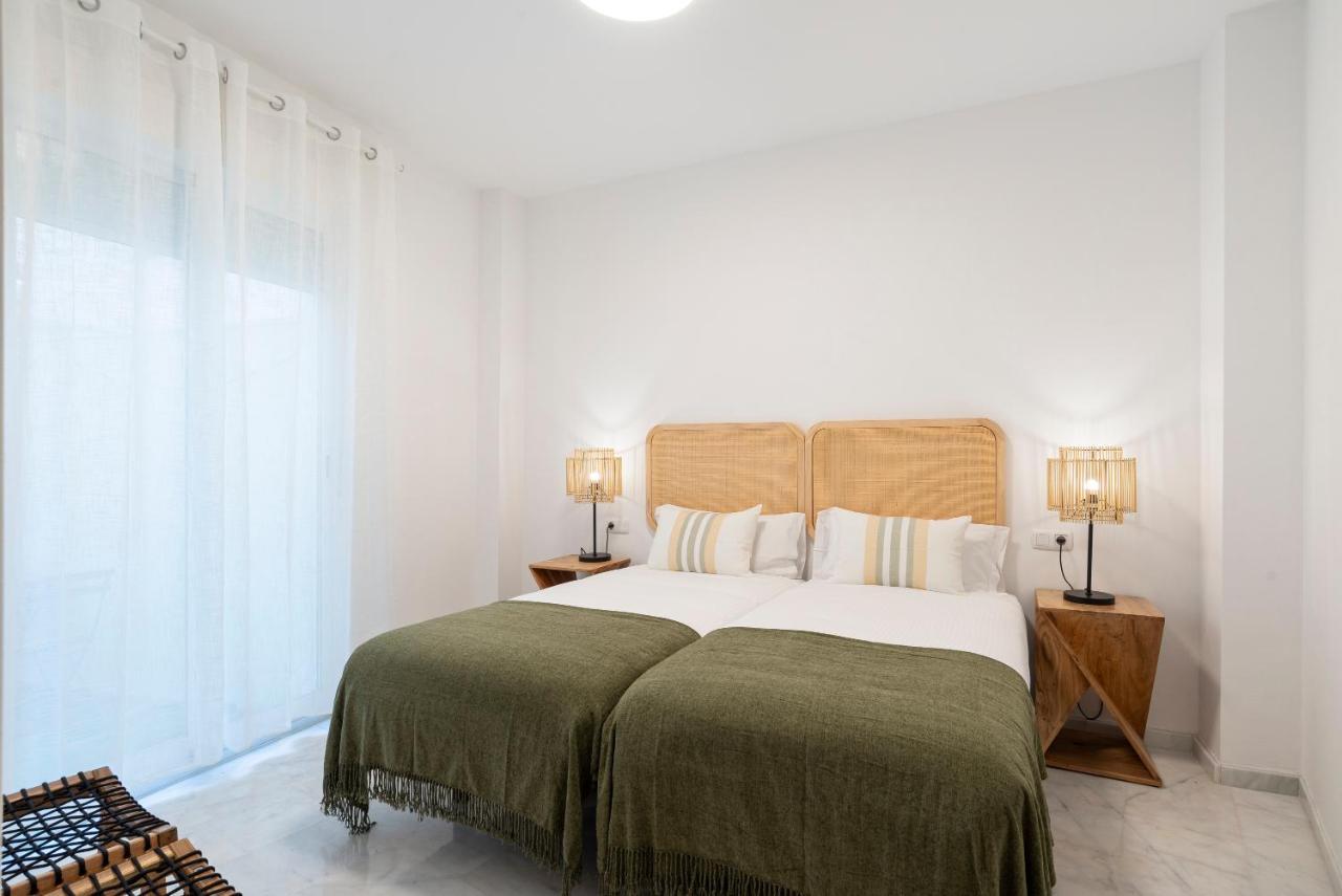Carrera I & Old Town By Ele Apartments Malaga Luaran gambar